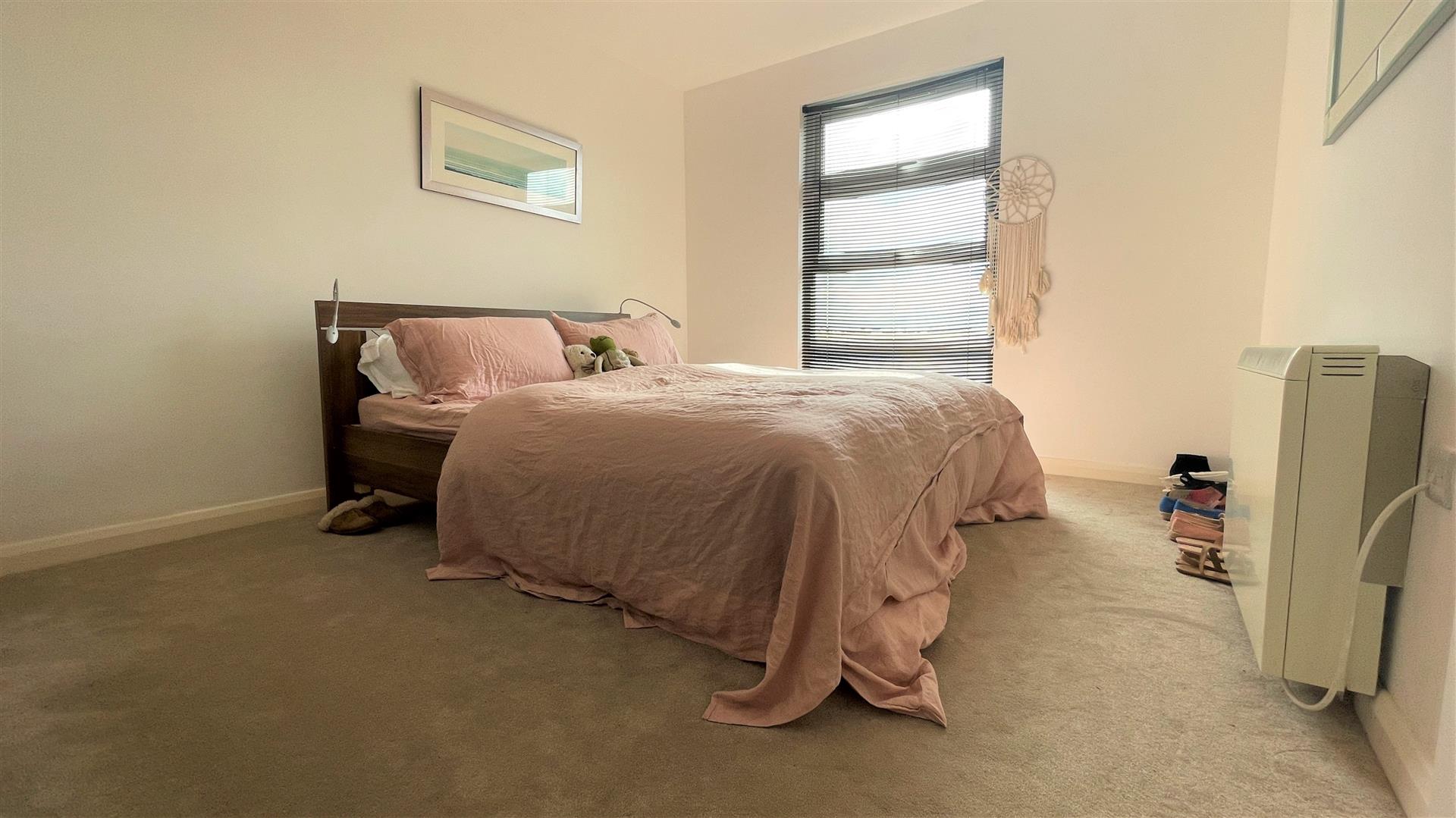 2 Bedroom Apartment Penthouse The Avenue, Westbourne, Poole